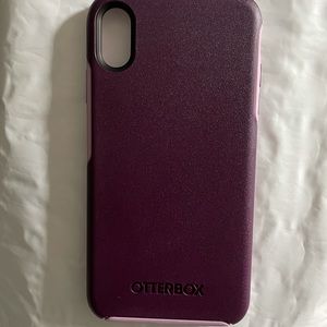 I phone xs max otterbox case.